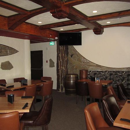 The Pine Inn Chetwynd Buitenkant foto