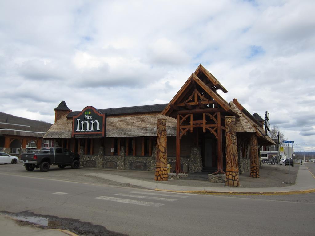 The Pine Inn Chetwynd Buitenkant foto